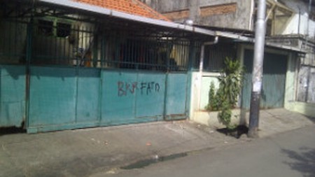 Rumah tua 1 lantai,hitung tanah , Harga nego di Sawah Besar ,Jakarta Pusat