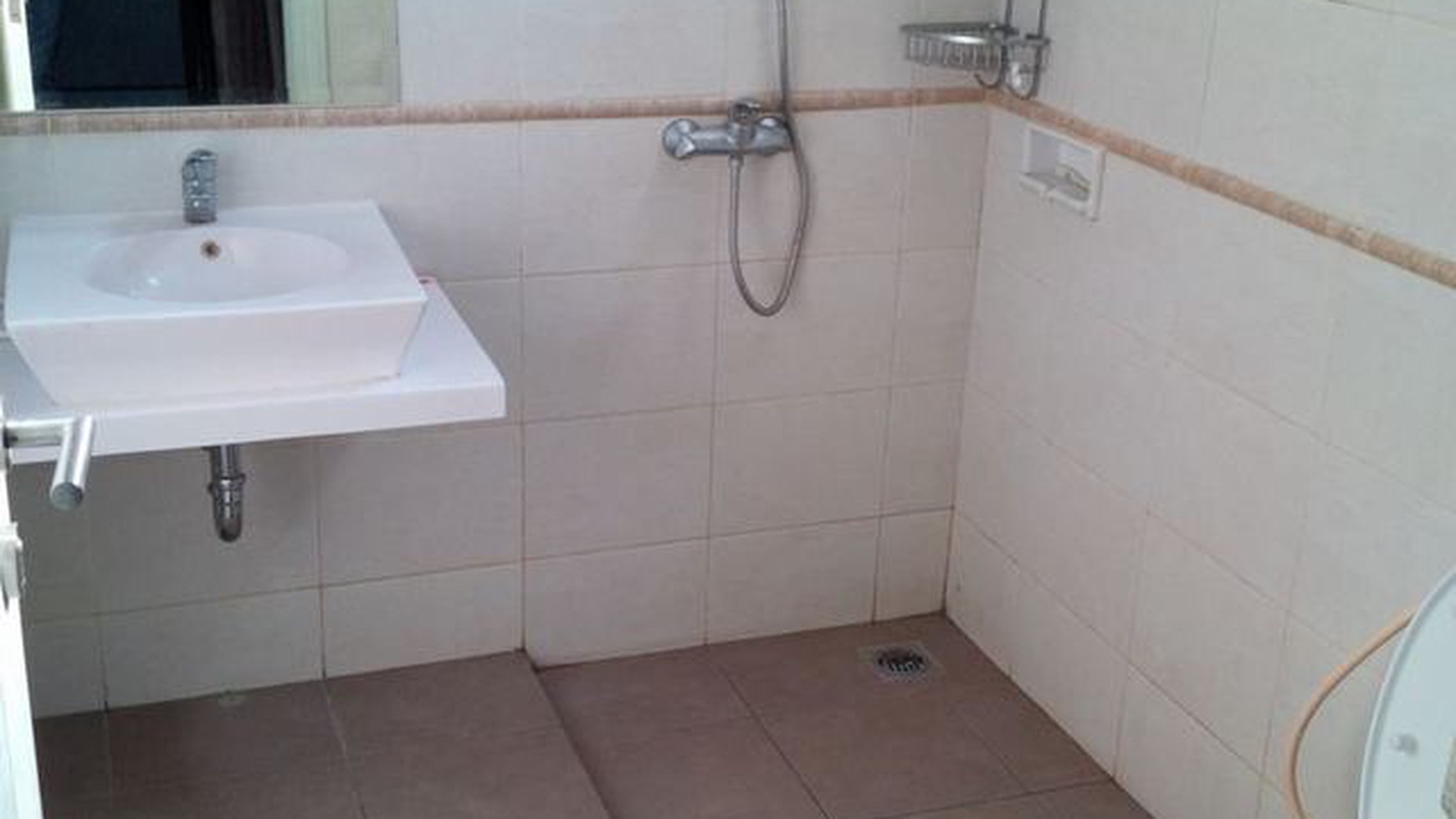 DISEWA RUMAH APIK, STRATEGIS, AKSES BSD - GADING SERPONG, DE PARK CLUSTER FRANGIPANI, BSD CITY TANGERANG