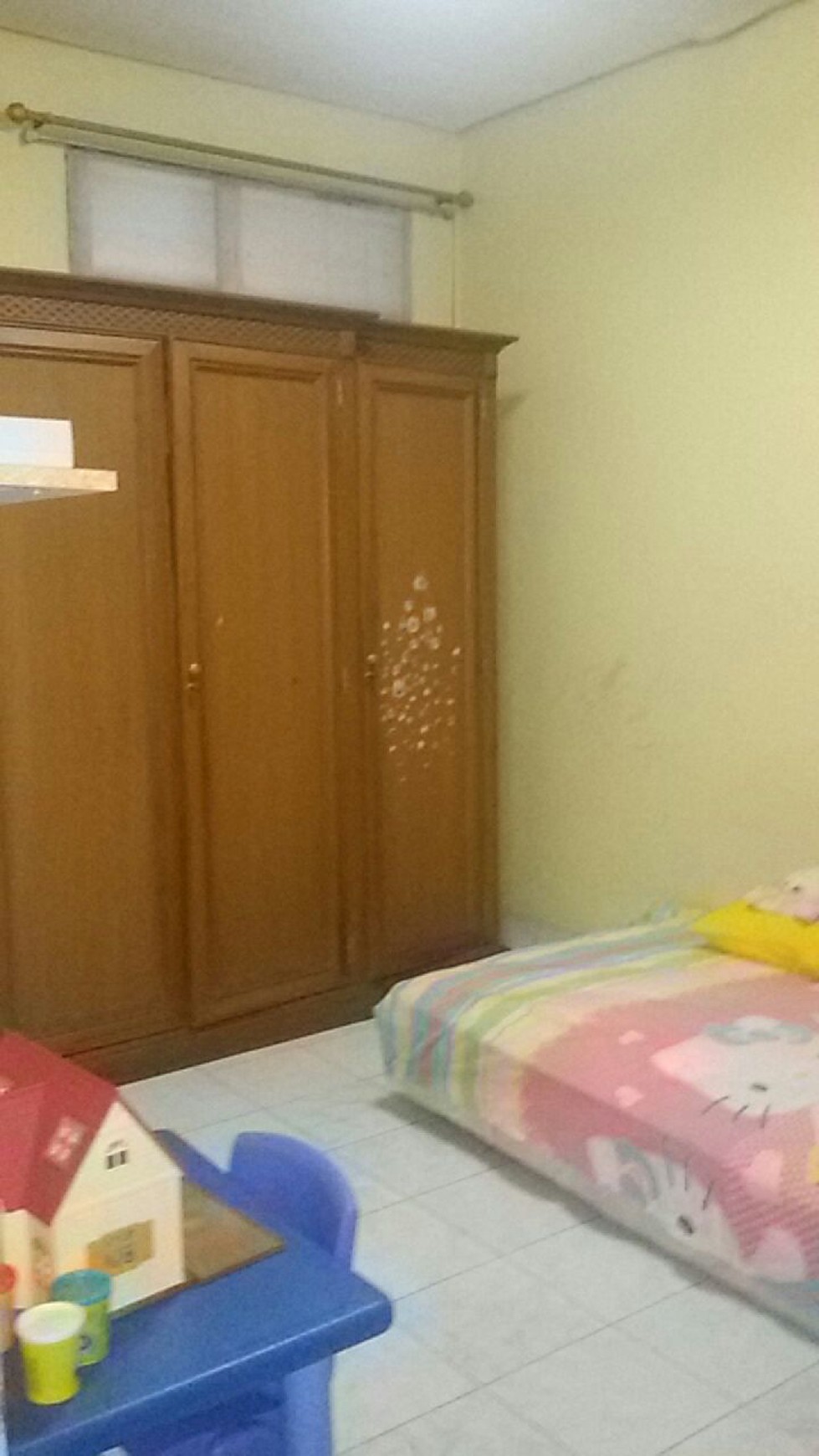 Sebuah rumah dengan lokasi jauh dari kebisingan dan polusi