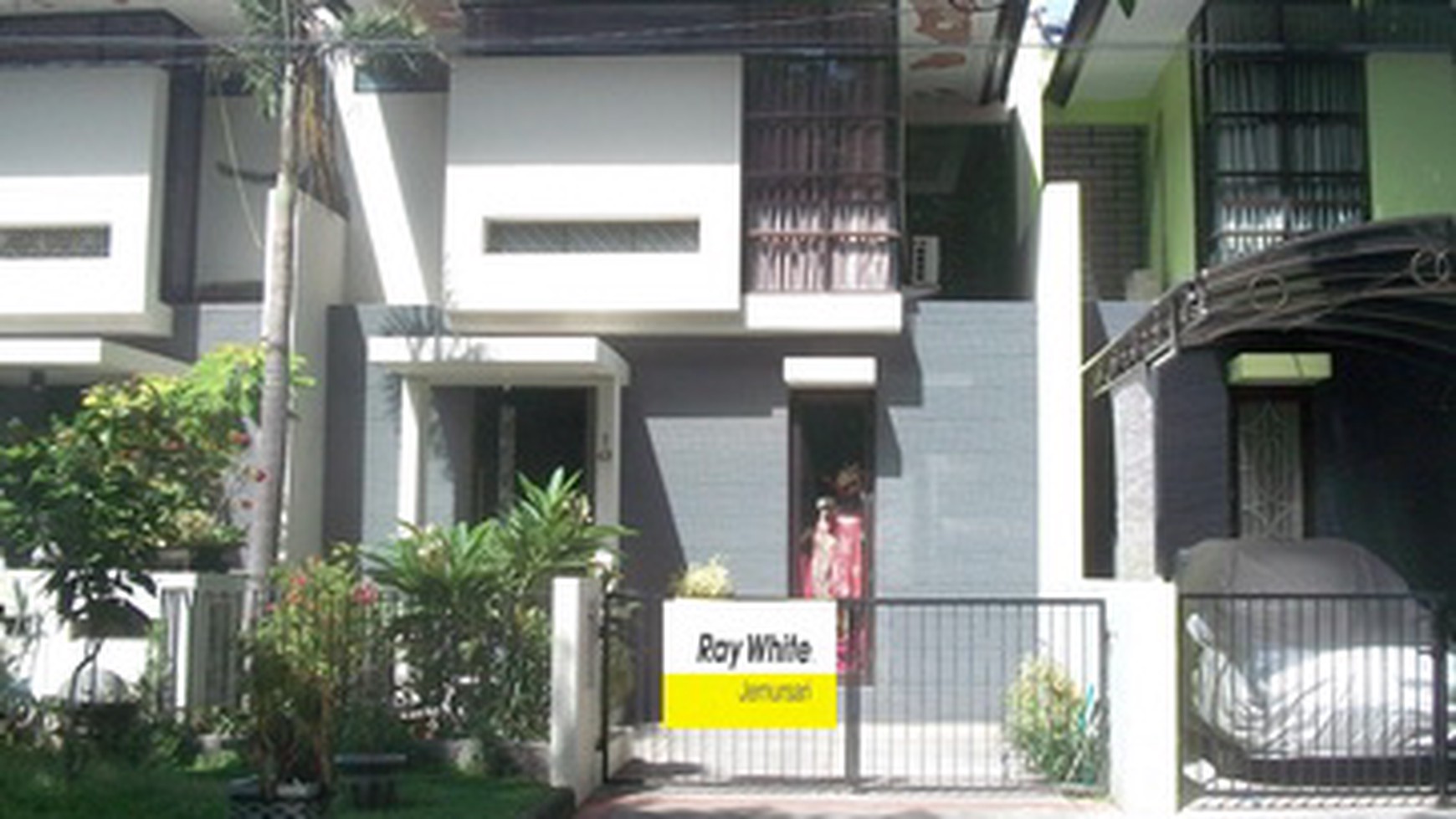 Rumah Bagus, Minimalis, Terawat + SIAP HUNI - D/Y -