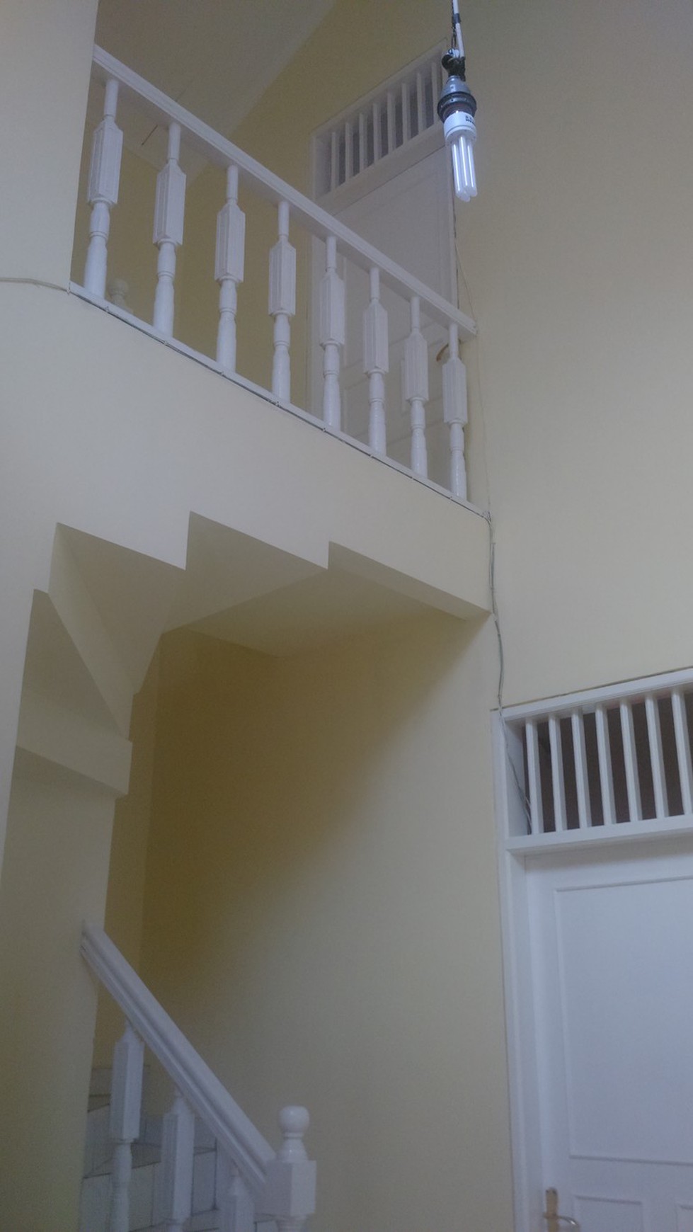 Disewakan Rumah Taman Bromo - Lippo Karawaci