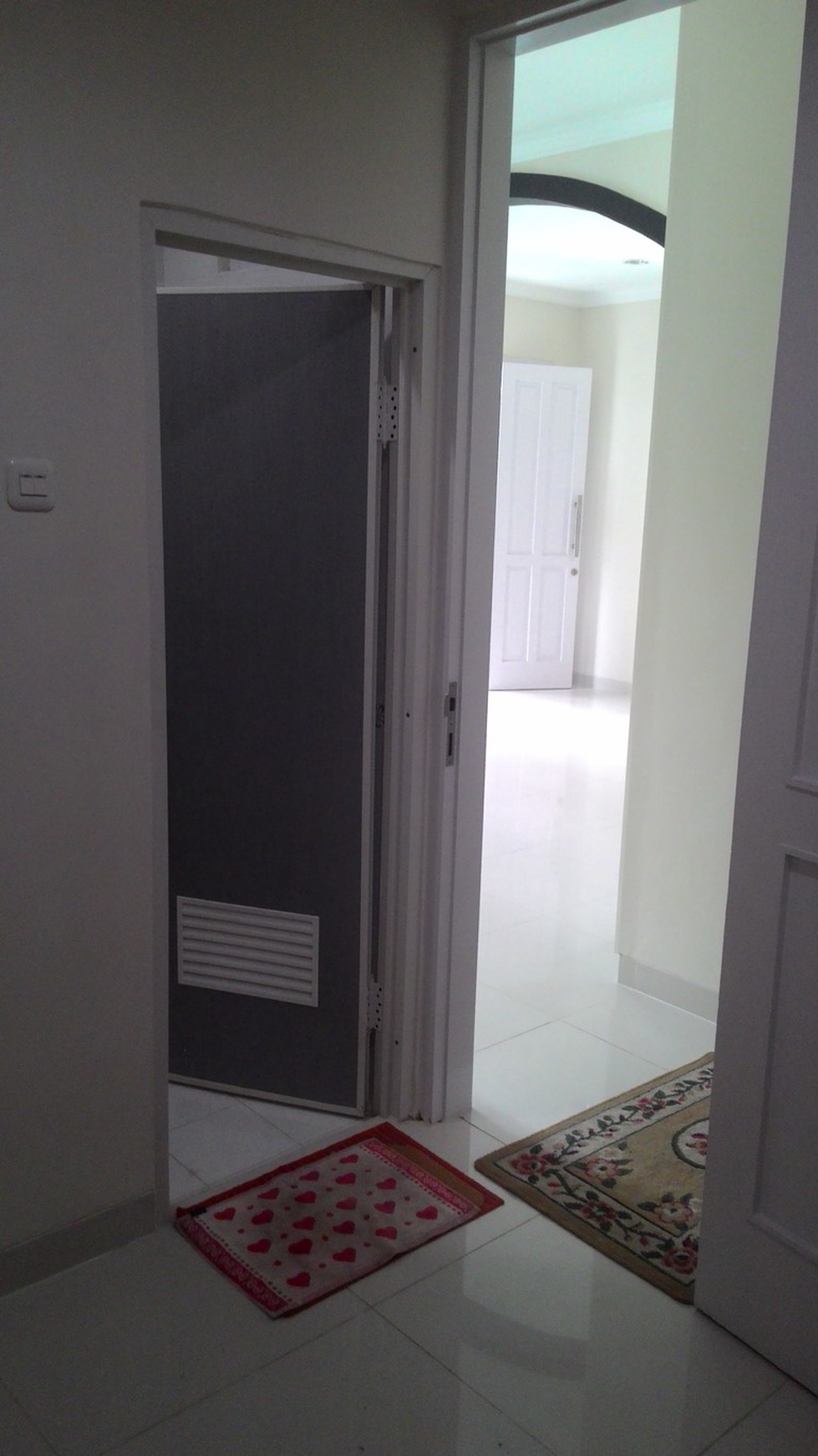 RUMAH 2 LANTAI VIEW TAMAN SIAP HUNI DI CLUSTER NEO CATALONIA, NUSA LOKA