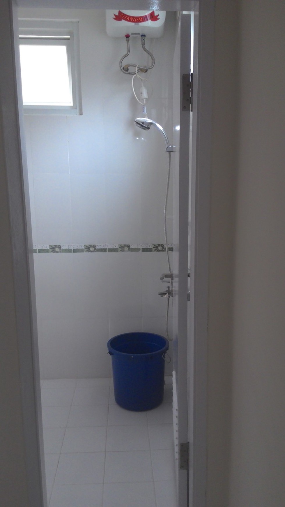 RUMAH 2 LANTAI VIEW TAMAN SIAP HUNI DI CLUSTER NEO CATALONIA, NUSA LOKA