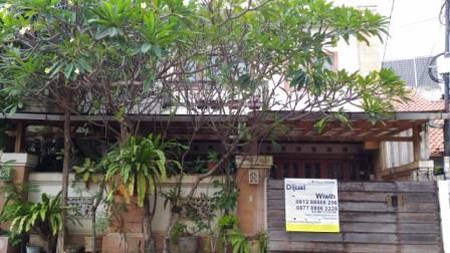 Rumah etnik gaya Bali luas 195m harga 4.5M