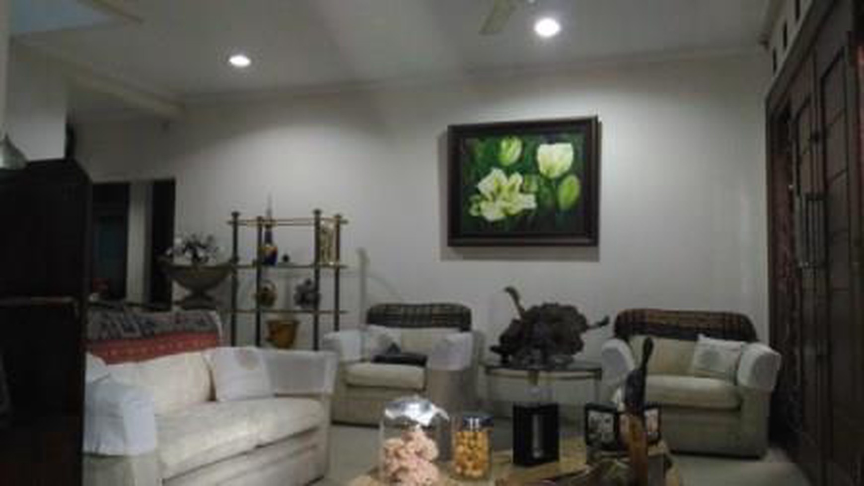 Rumah etnik gaya Bali luas 195m harga 4.5M
