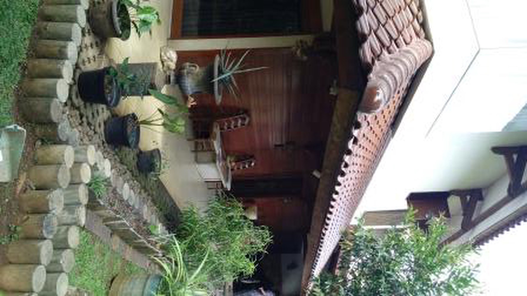 Rumah Hook Di Menteng Bintaro #EU
