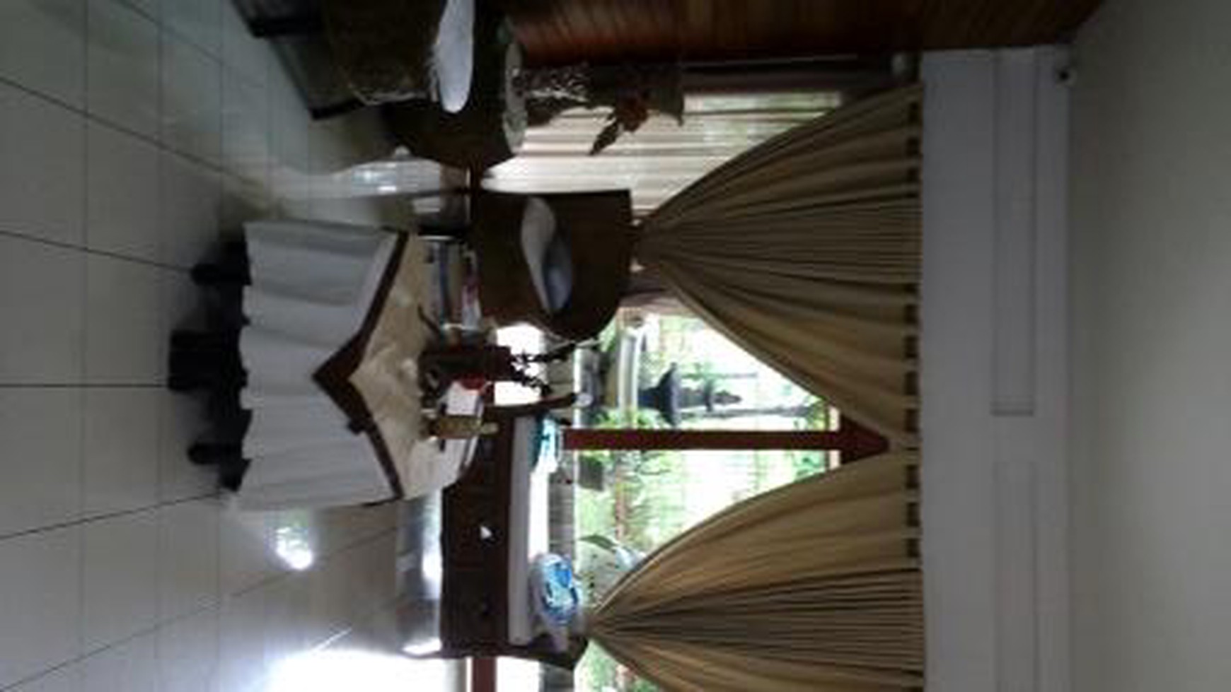 Rumah Hook Di Menteng Bintaro #EU