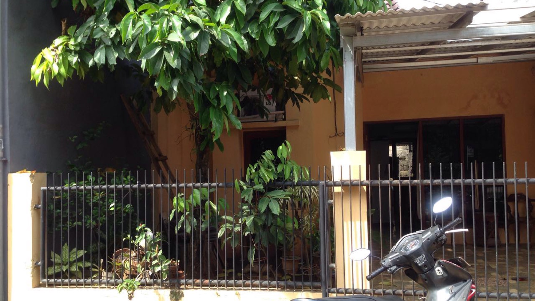 Rumah siap huni di Pondok Aren