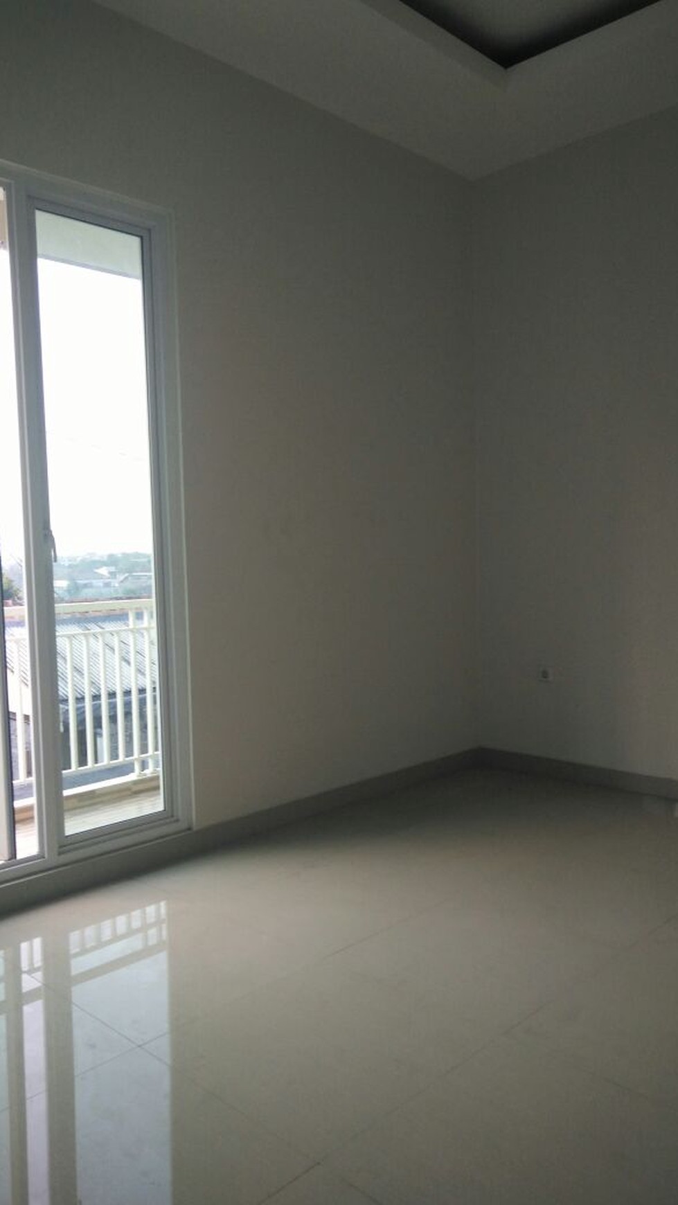 Rumah dalam cluster,brand new di Jurangmangu Barat