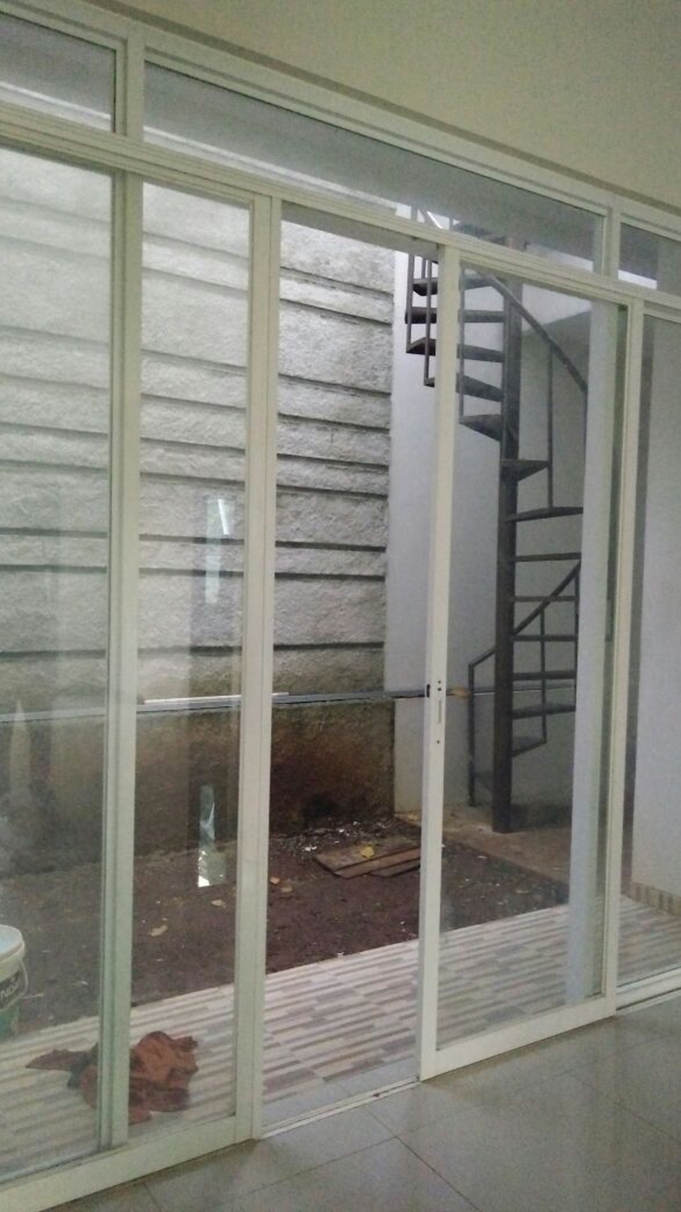 Rumah dalam cluster,brand new di Jurangmangu Barat