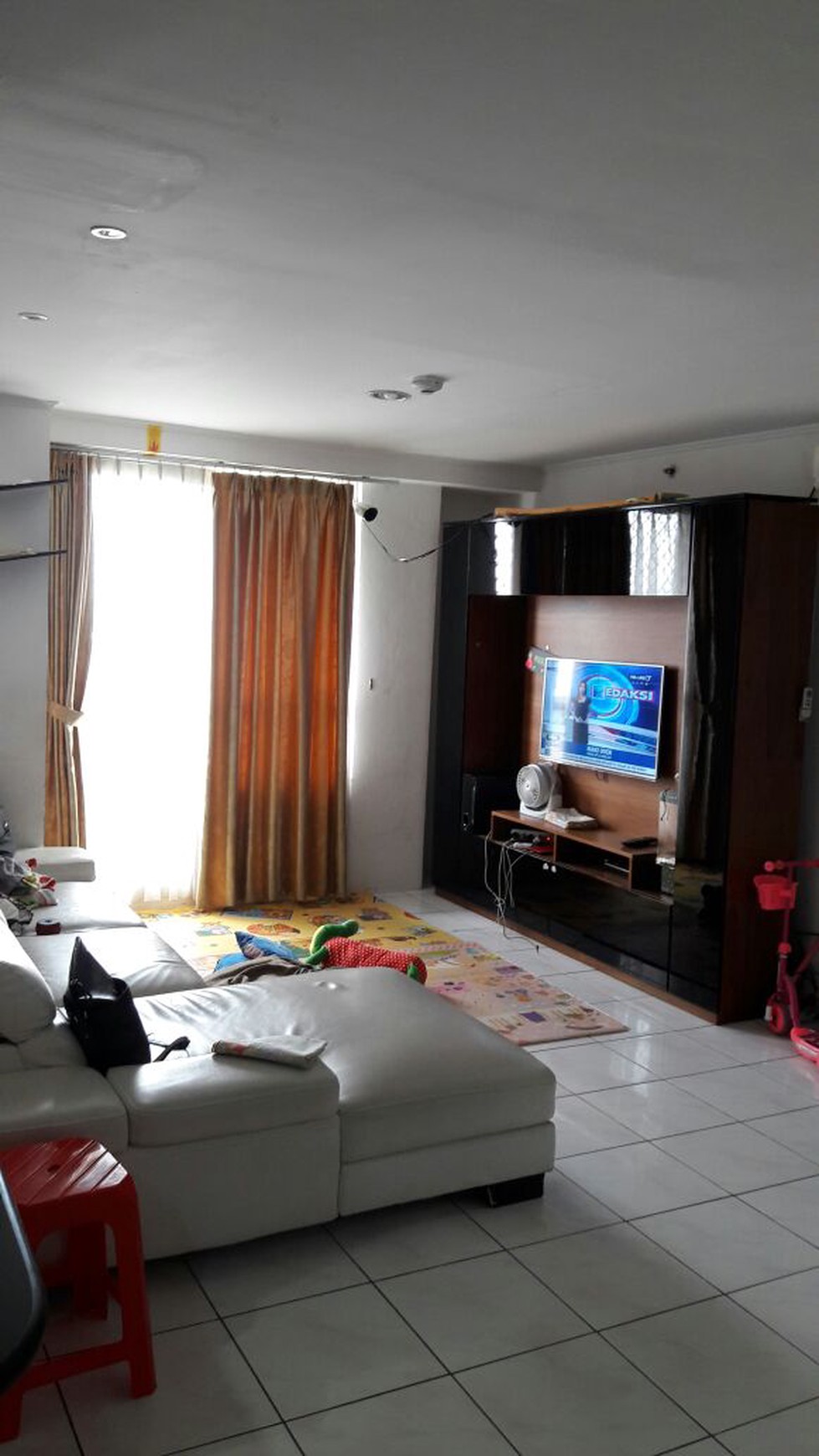 Lokasi tenang dan nyaman untuk dihuni, dekat dengan MOI