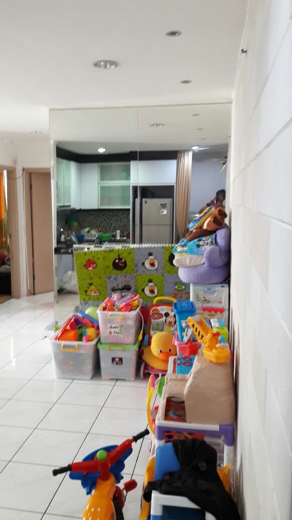 Lokasi tenang dan nyaman untuk dihuni, dekat dengan MOI
