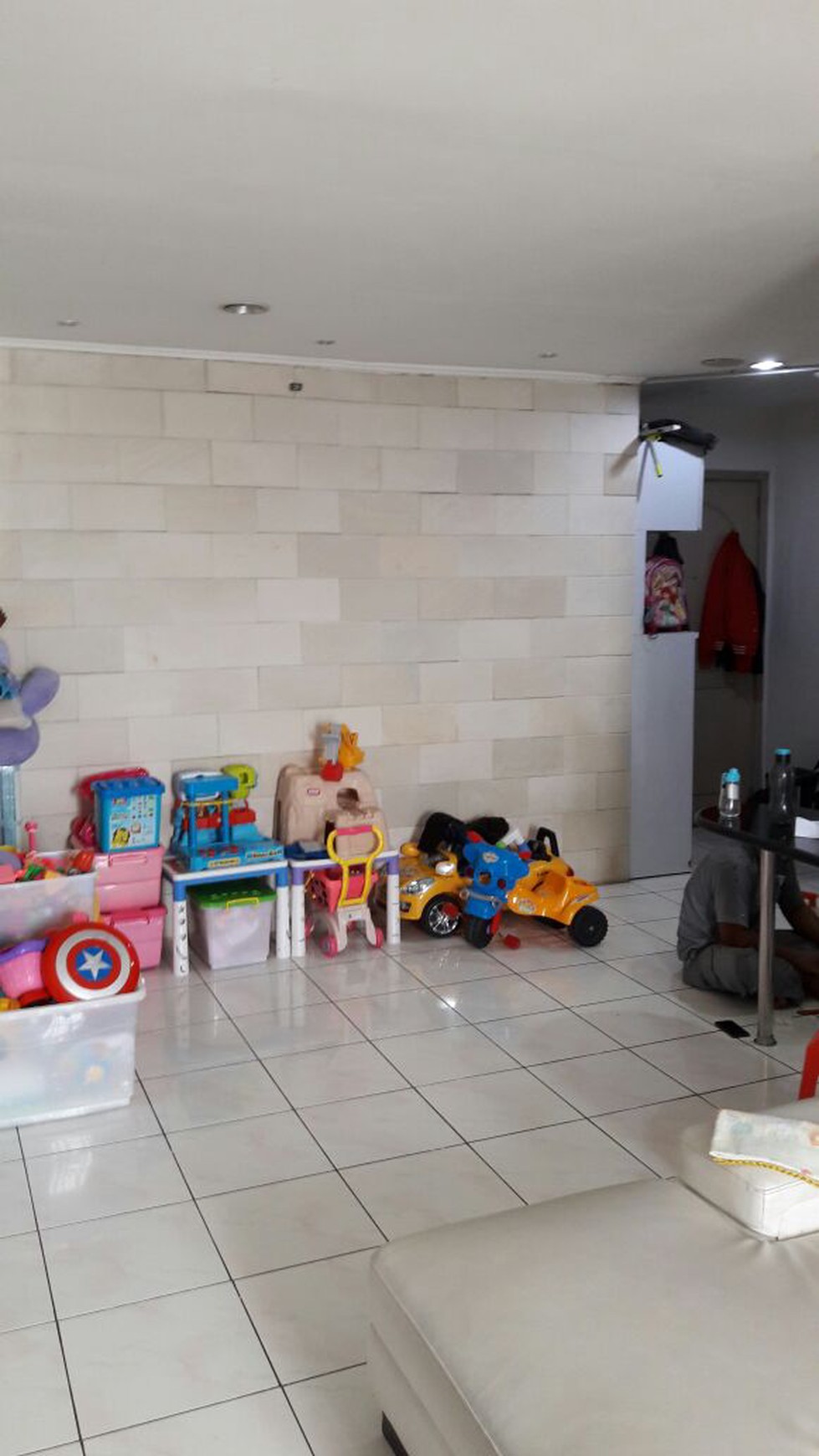 Lokasi tenang dan nyaman untuk dihuni, dekat dengan MOI
