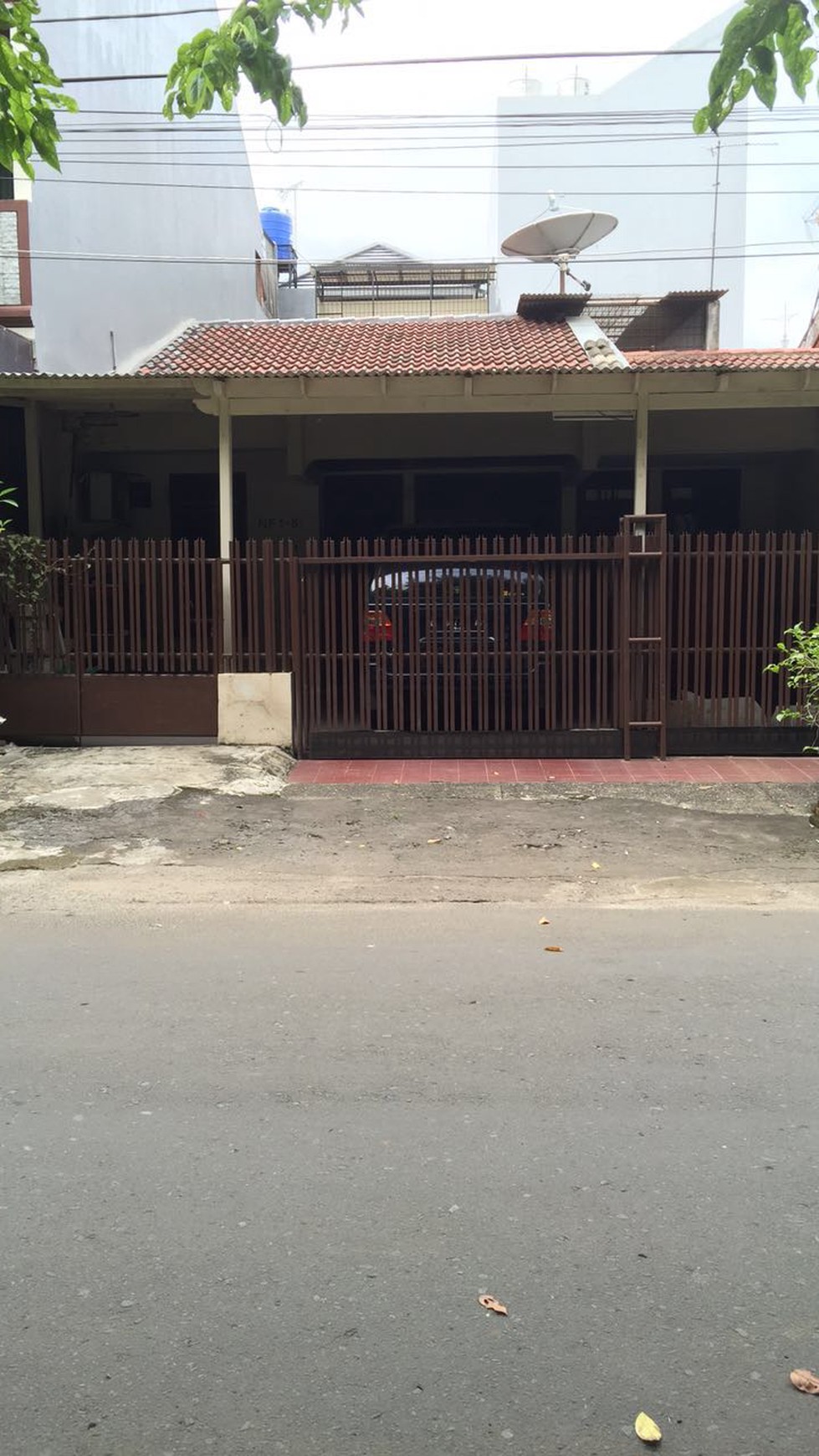 Rumah standard 1 1/4 lantai,layak huni dan Lokasi OK di Kelapa Gading ,Jakarta -Utara