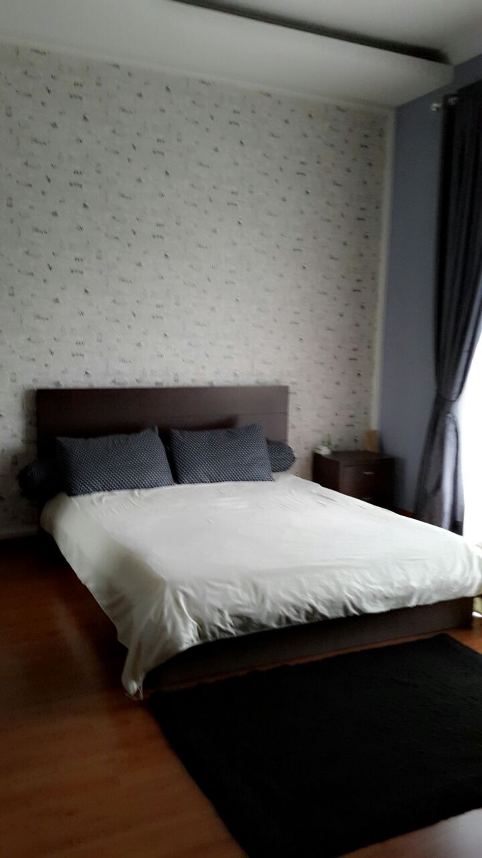 Rumah Minimalis,Mewah,semi furnish di Jakarta Barat