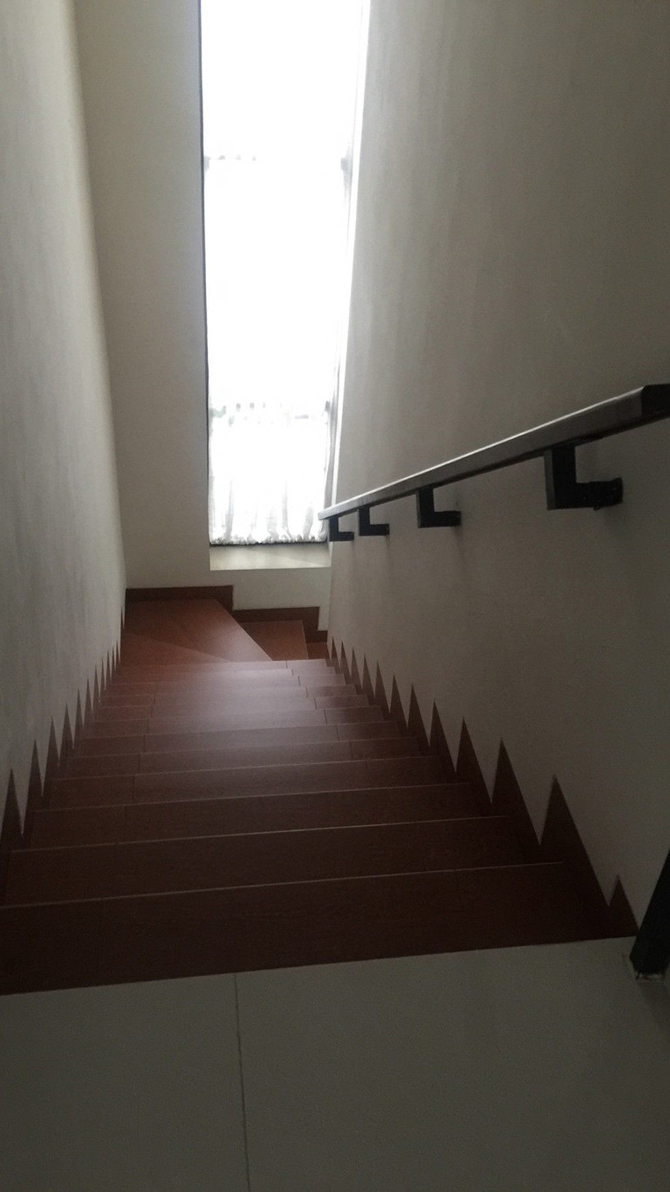 DIJUAL RUMAH DALAM CLUSTER EMERALD BINTARO JAYA SEKTOR 7 #AM