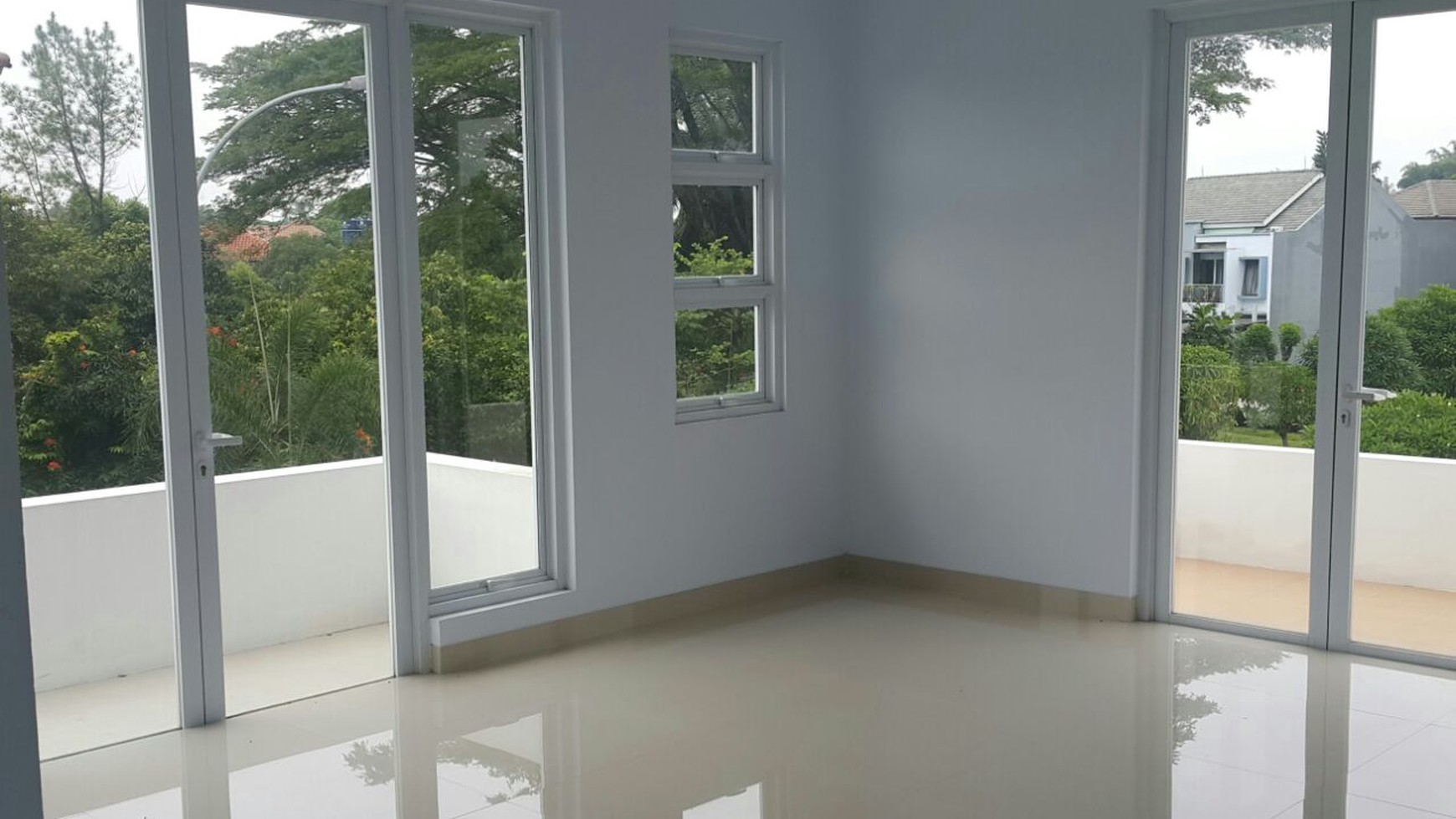 DIJUAL TURUN HARGA BSD CLUSTER PUSPITA LOKA Rumah Bangunan Baru, harga murah, Lokasi strategis dekat Al-Azhar