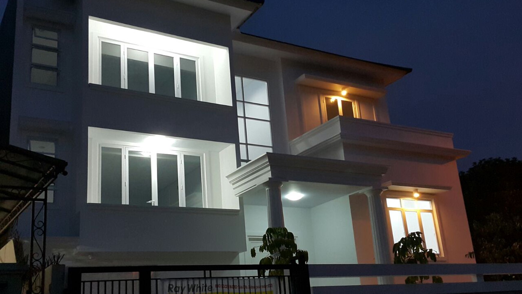 DIJUAL RUMAH CLUSTER PUSPITA LOKA DI BSD, MURAH NEGO HABIS