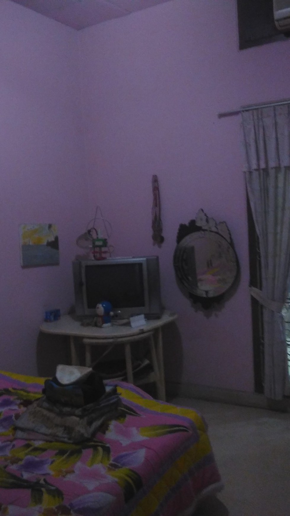 rumah dengan halaman luas