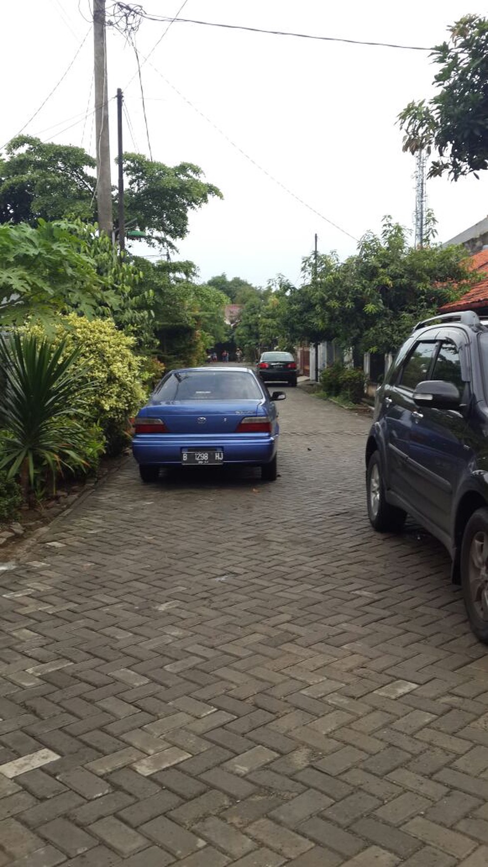 Rumah Dalam Perumahan di Pinang Tangerang