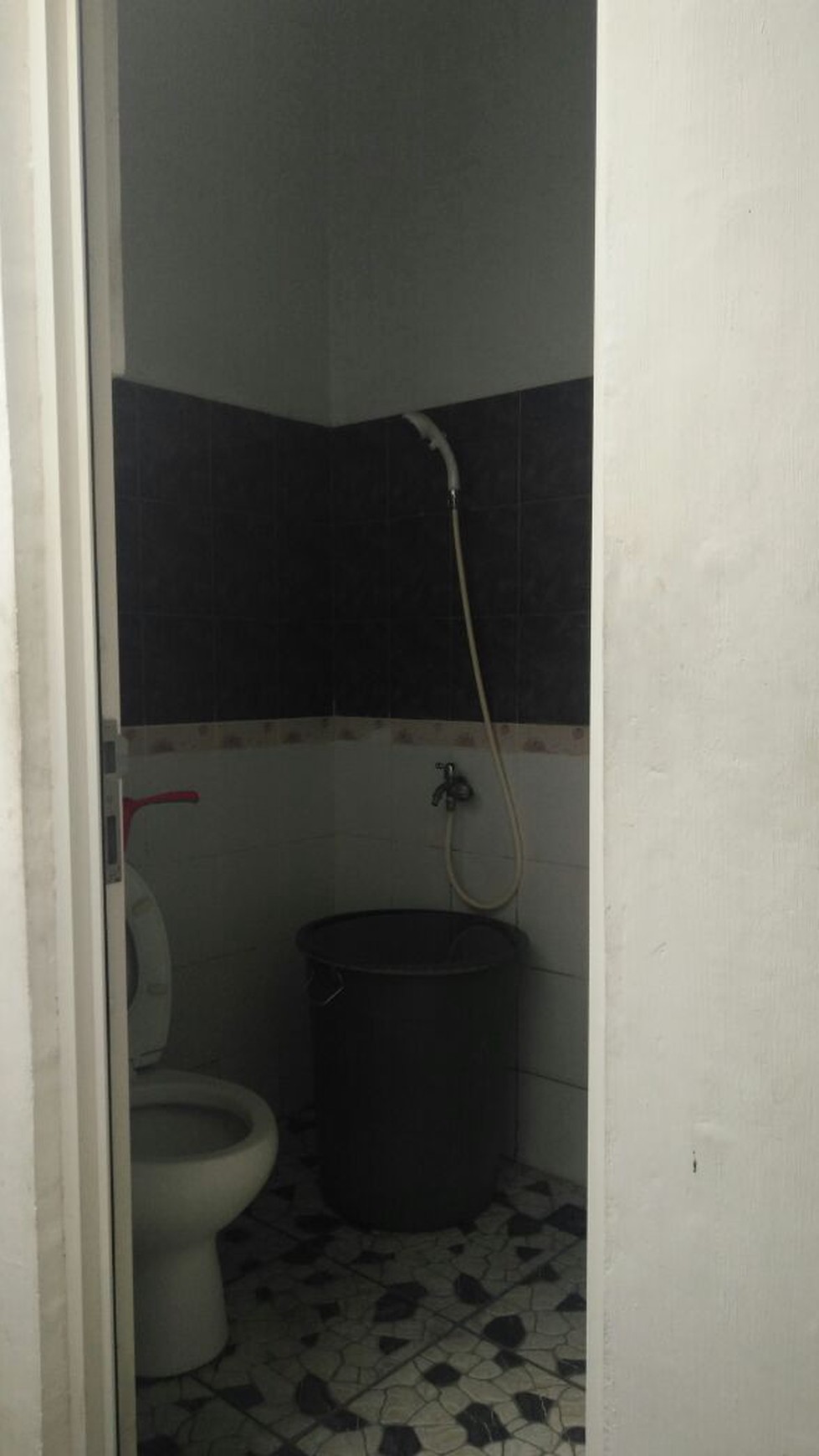 Rumah siap huni,nyaman di Pondok Aren