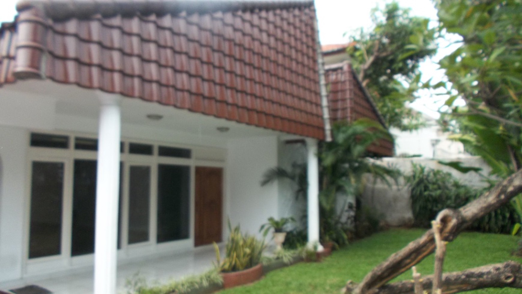 Beautiful house for rent in prime area of Kemang