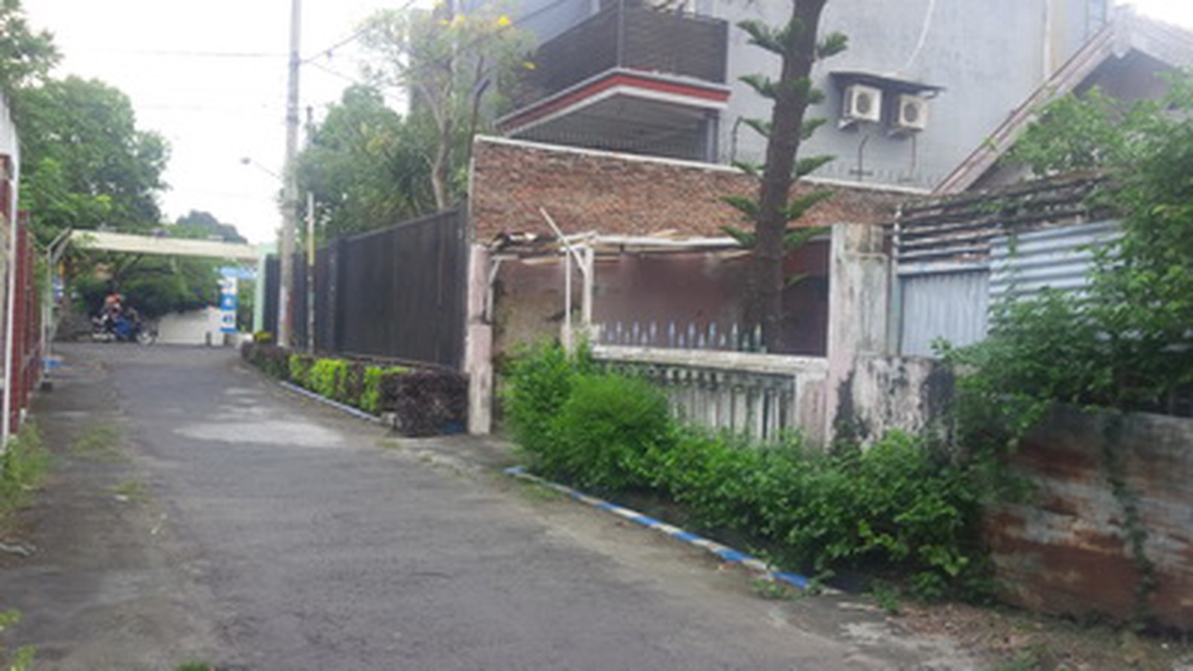 Dijual murah rumah di Jombang dekat dengan jalan besar, cocok buat usaha...