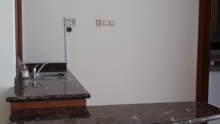 Rumah Disewakan  Sekolah Kencana - Pondok Indah