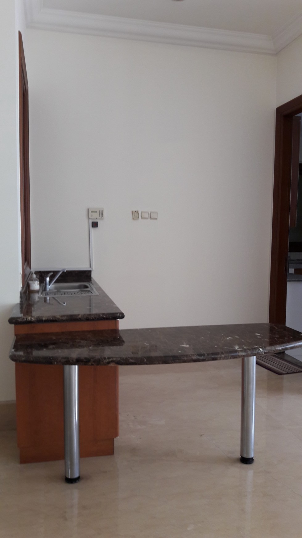 Rumah Disewakan  Sekolah Kencana - Pondok Indah