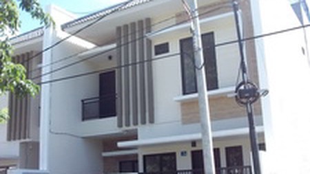 Rumah di Manyar Tirtoyoso Utara, 2 Lantai, Minimalis, Row Jalan Lebar, Jalan depan paving, Bagus, SIAP HUNI - D/Y -