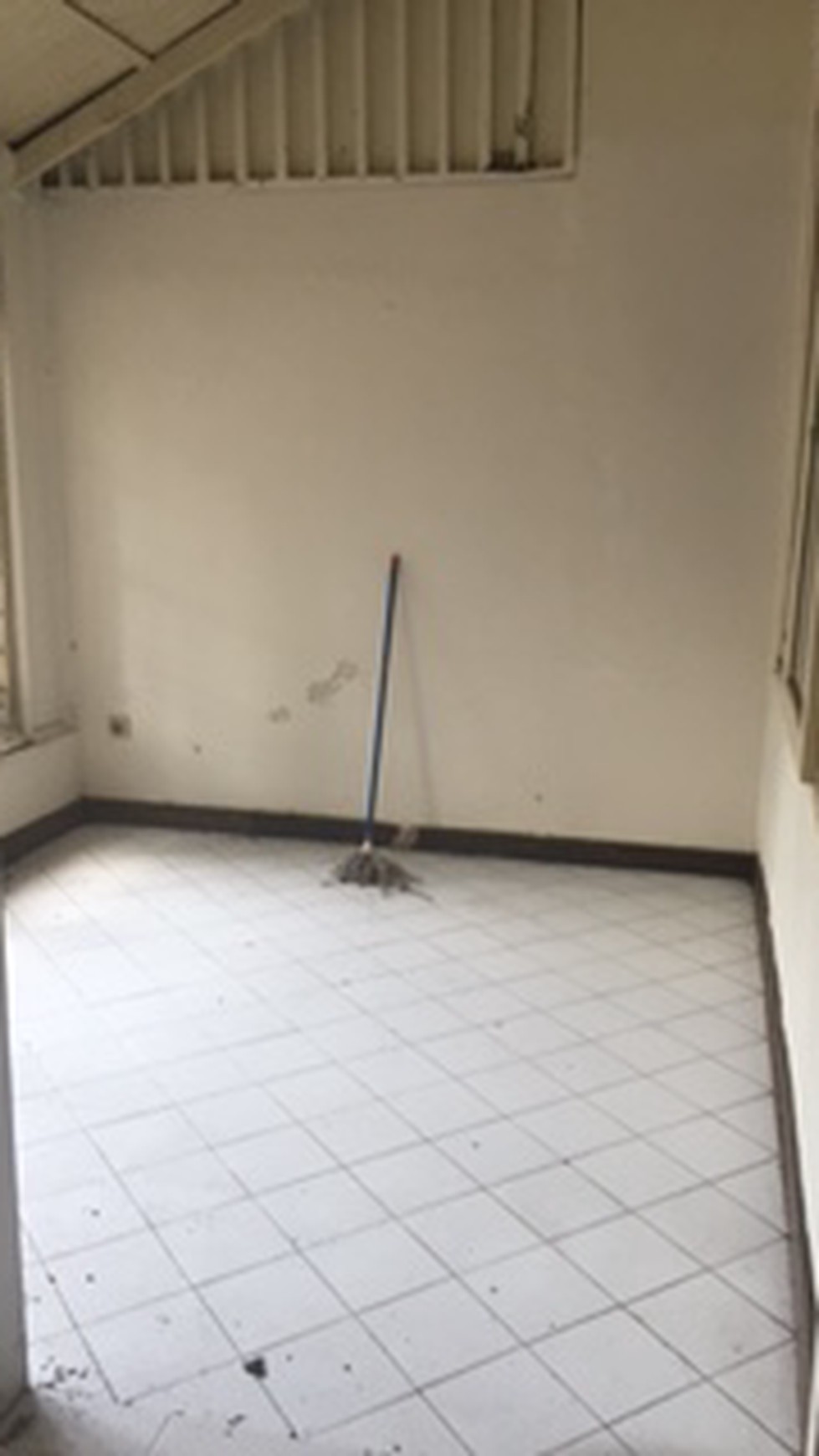 Rumah Tua Hitung Tanah Area Panglima Polim, Kebayoran Baru