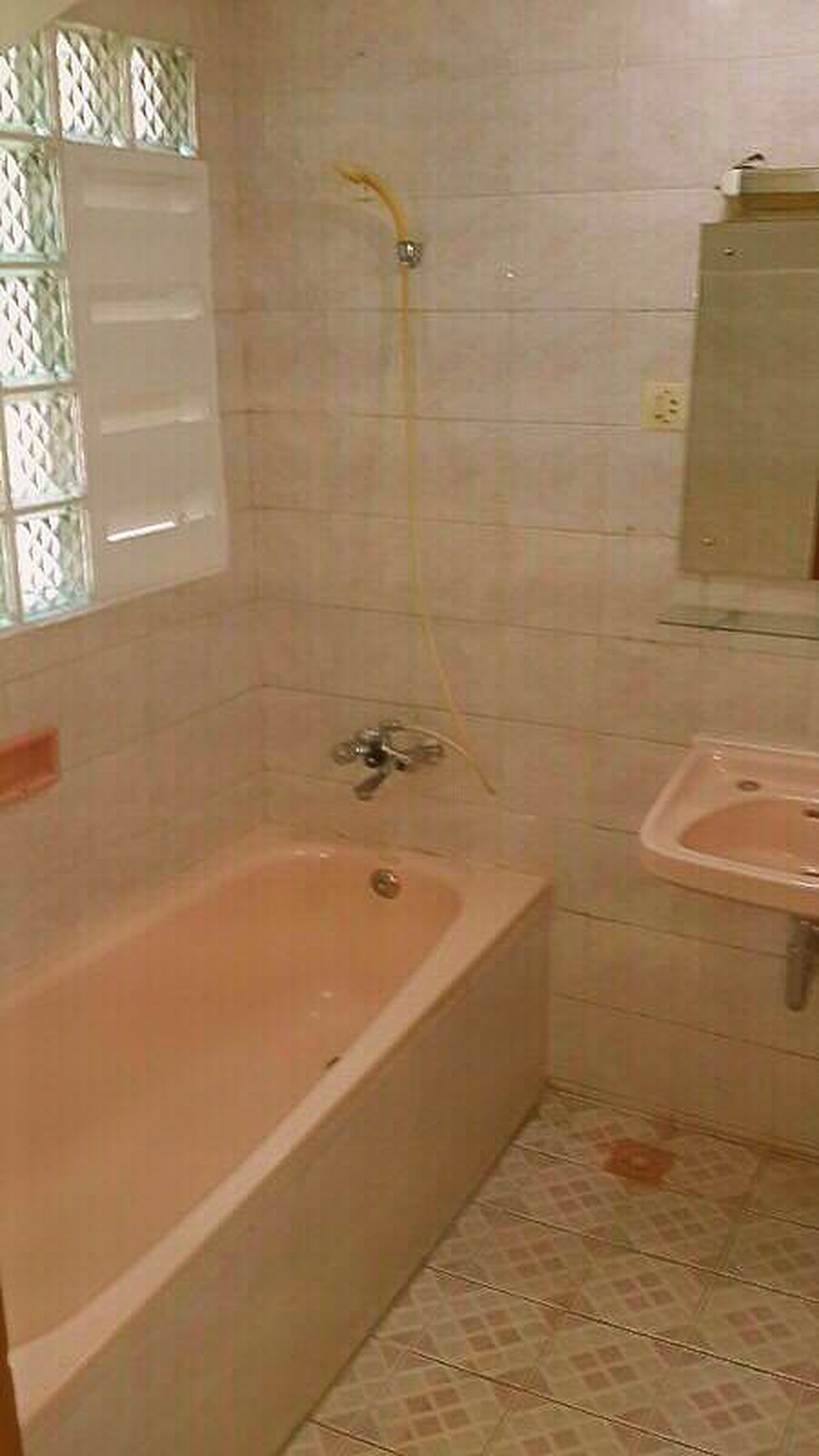 Rumah Cantik Jalan Lebar Area  Mampang Prapatan