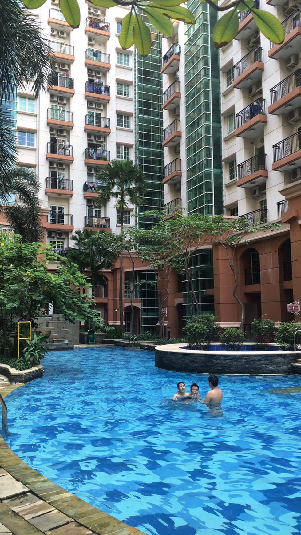 Lokasi Strategis dan sudah ramai