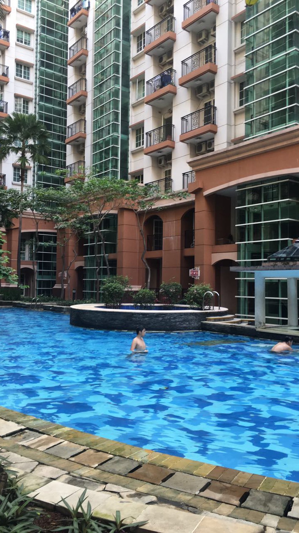 Lokasi Strategis dan sudah ramai