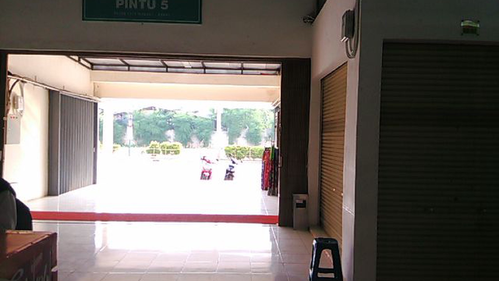 dijual murah dibawah harga kios pasar modern pondok cabe,  cocok u semua jenis bidang usaha