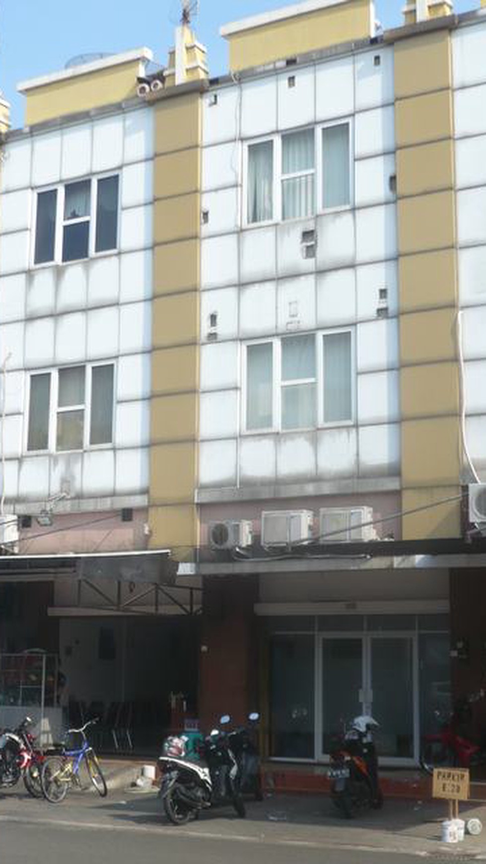 DIJUAL RUKO STRATEGIS, AREA RAMAI, SIAP PAKAI, GOLDEN BOULEVARD
