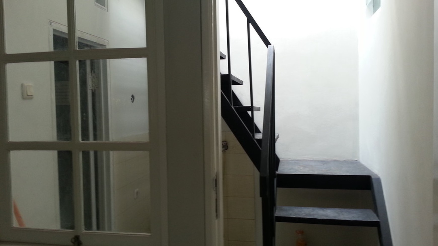 Rumah cantik dalam hunian asri dan  nyaman dalam cluster  kucica Bintaro Jaya sektor 9 #AM