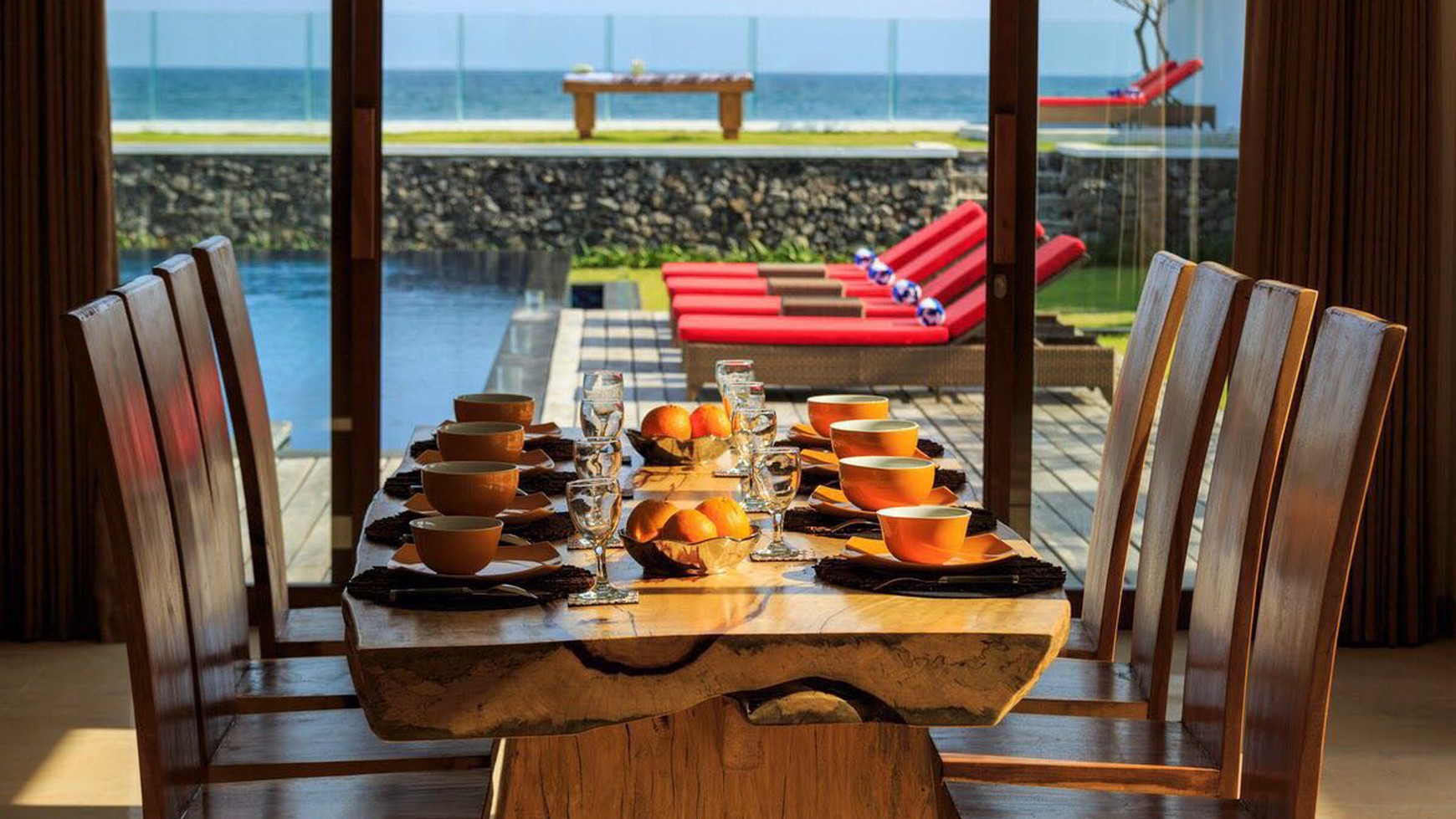 Beach Front Stunning Villa At Gianyar Area