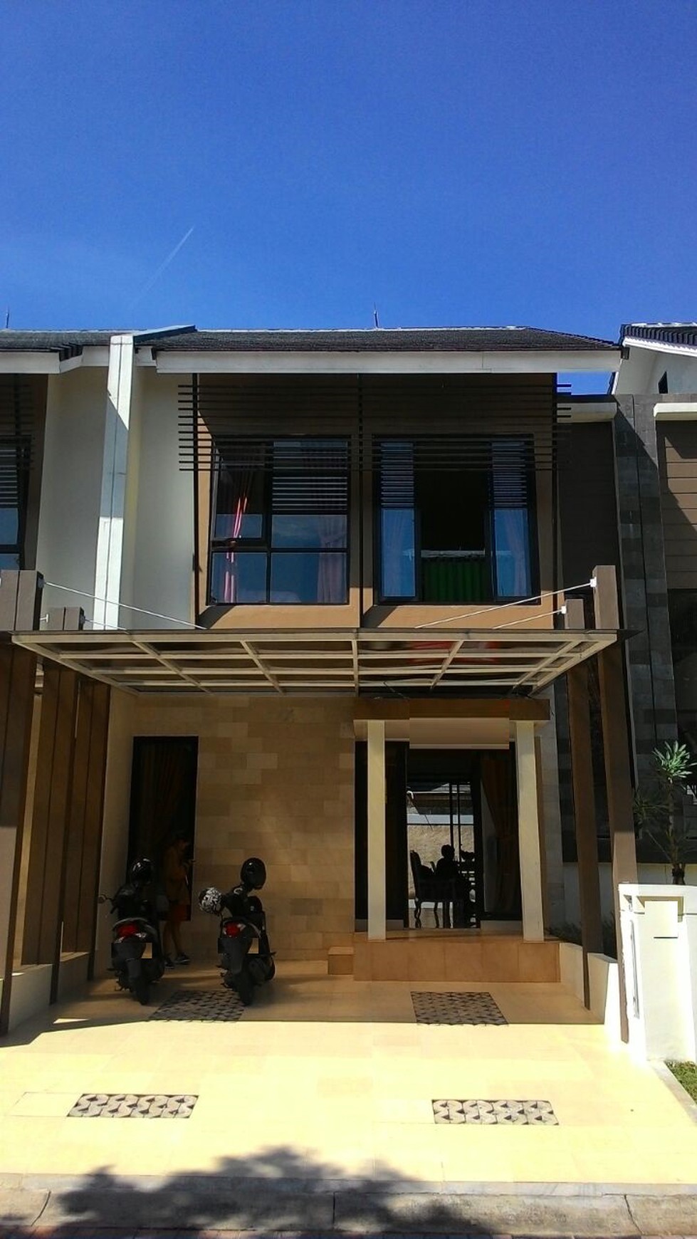 Rumah Baru Full Furnist,dekat tol,sekolah international,Mall.....Discovery Oke