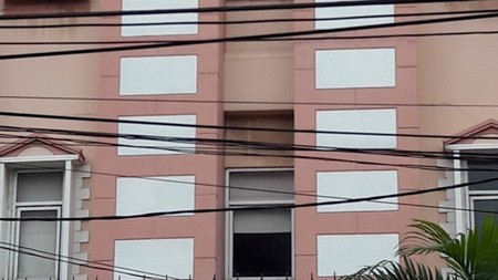 4 Storey House On Commercial Zoning