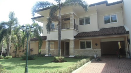 Pejaten Barat Town House Disewakan
