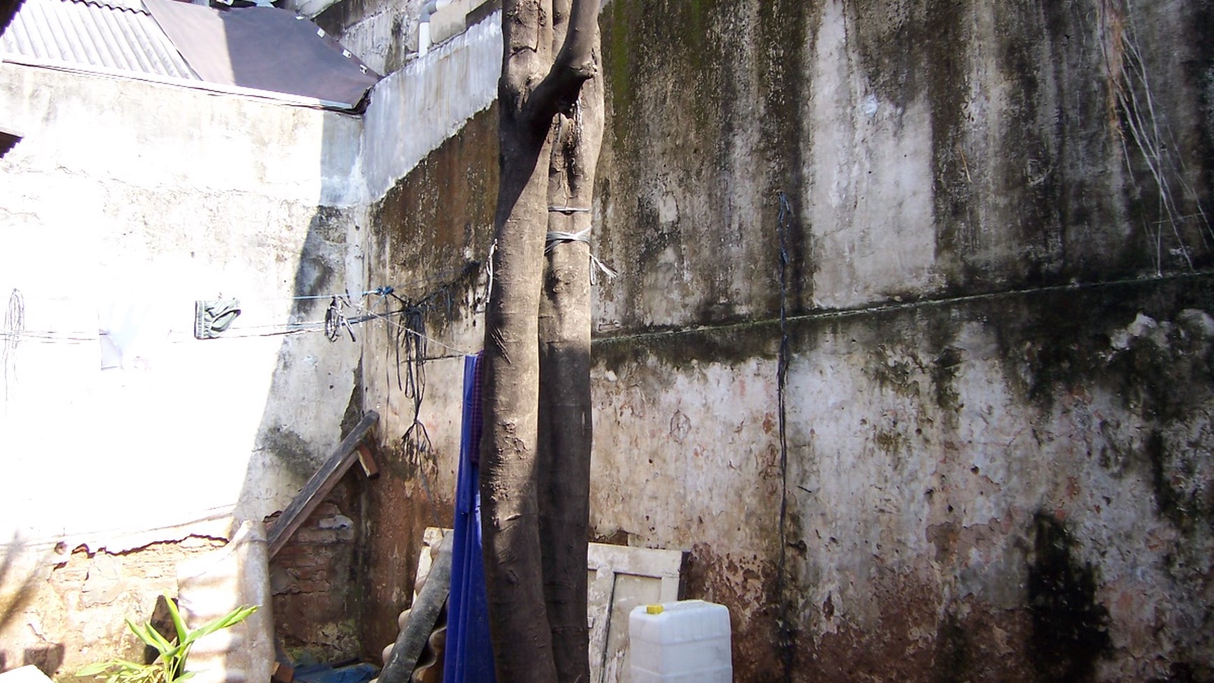 Rumah bangunan lama di lokasi bisnis, Jakarta Pusat
