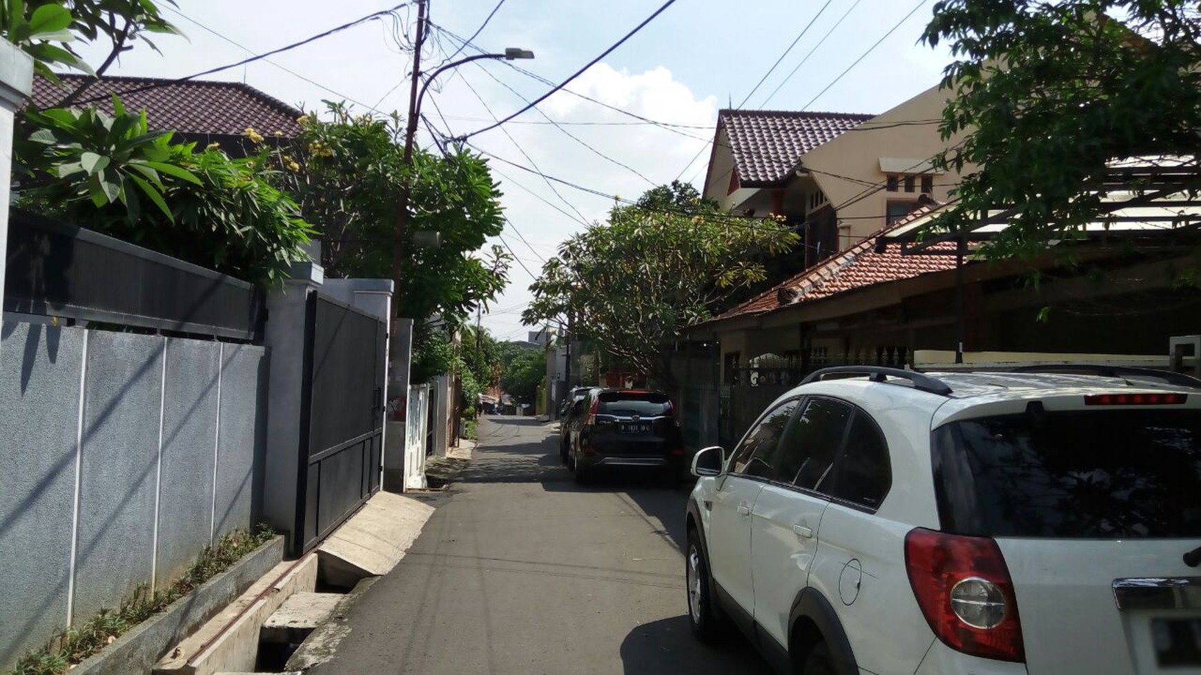 Di sewakan Rumah Nyaman Daerah Jati Padang, Pasar Minggu