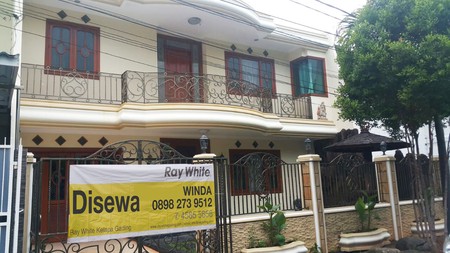 Rumah Tinggal di Sewa Gading Kirana Barat-Jakarta Utara