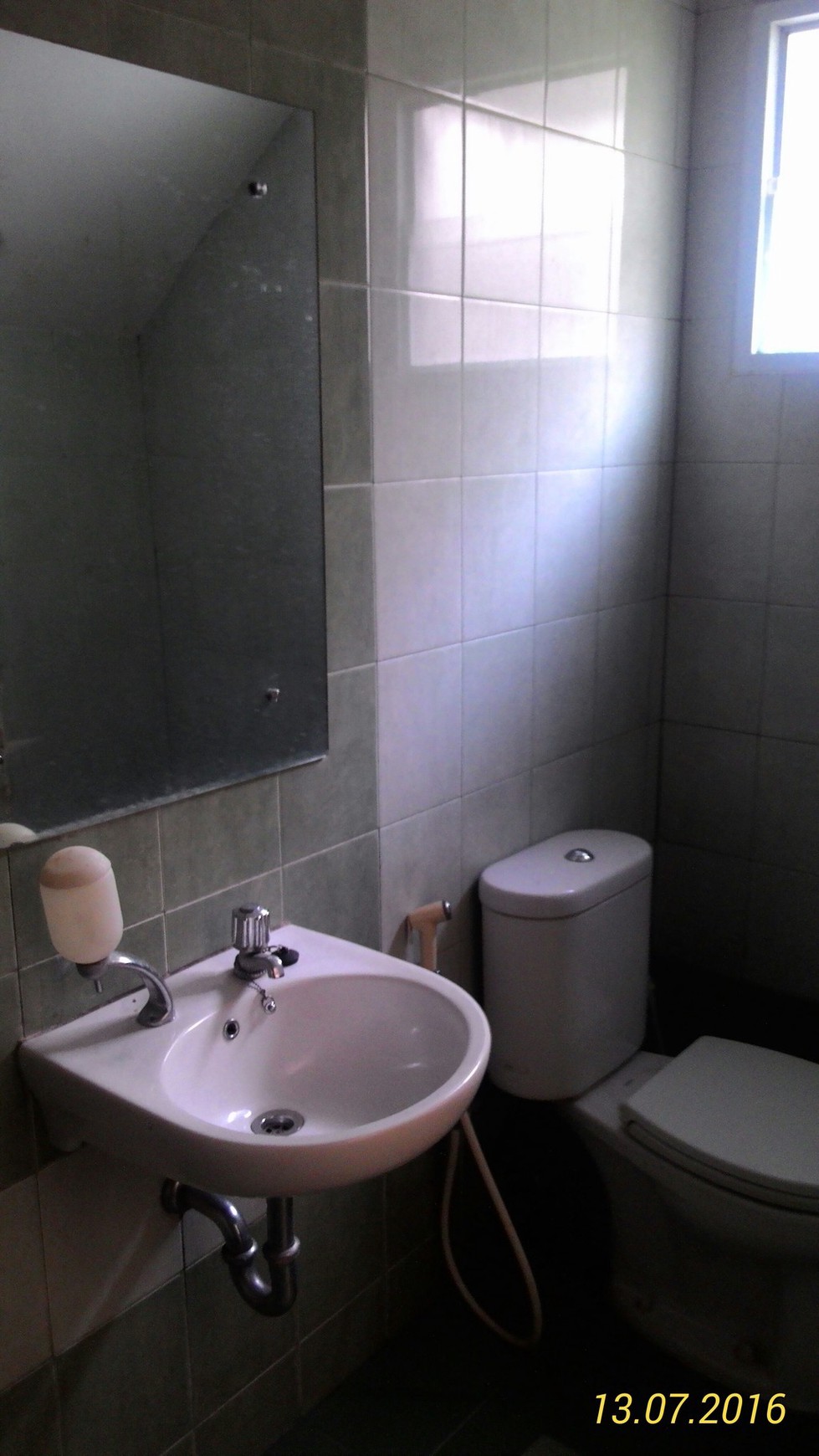 DI SEWAKAN RUMAH SEMI FURNISH DI PAVILION RESIDENCE, BSD