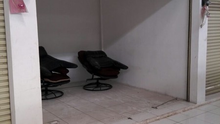 Kios di Pamulang Tangerang Selatan