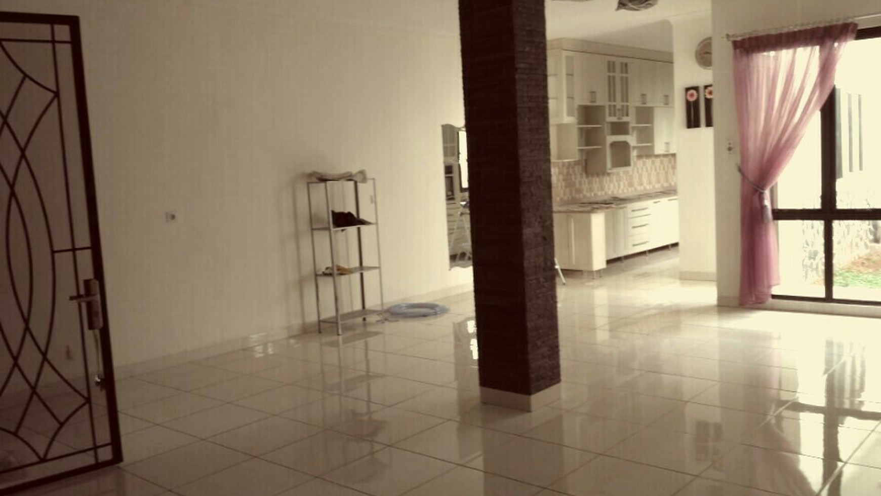 Rumah Cantik siap huni di Puspita Loka