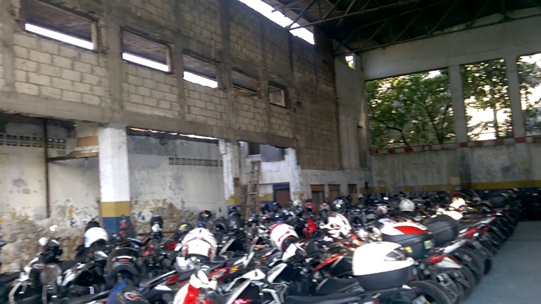 Disewakan Tanah Komersil di Sahari Bisa Bangun Gedung Tinggi