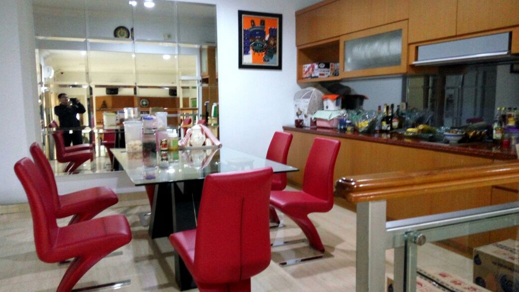 Hunian mewah 3 lantai Hoek ,Furnished, Harga nego di Danau Indah Sunter