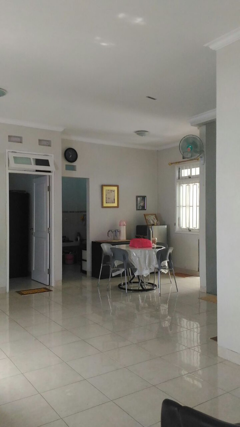 Bogor Nirwana Residence Rumah cantik asri.